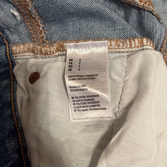 American Eagle Shorts - Picture 3 of 4